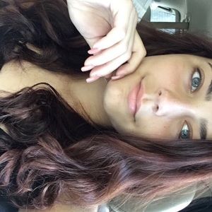 Meet your Posher, Nikki